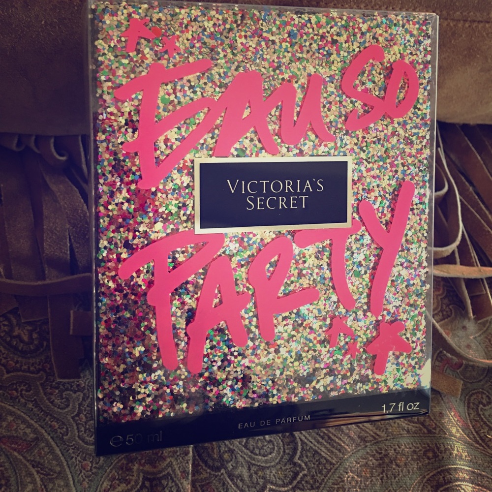 Victoria’s Secret Eau De Parfum.